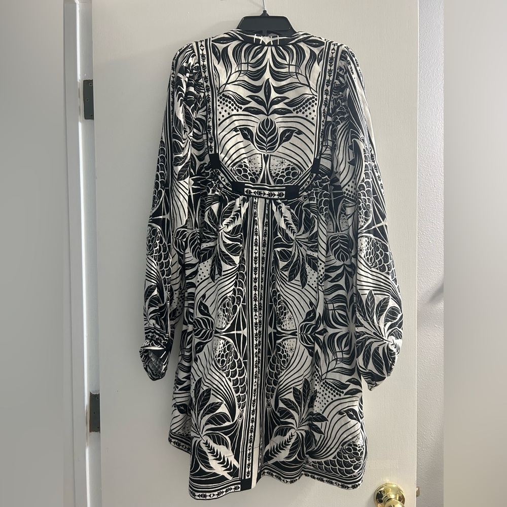 Farm Rio monochrome elegance mini dress - Picture 2 of 12